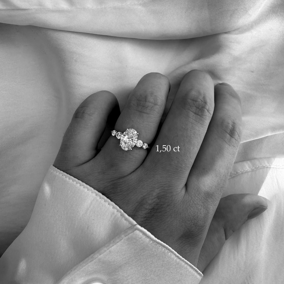 Oval 5-stens ring