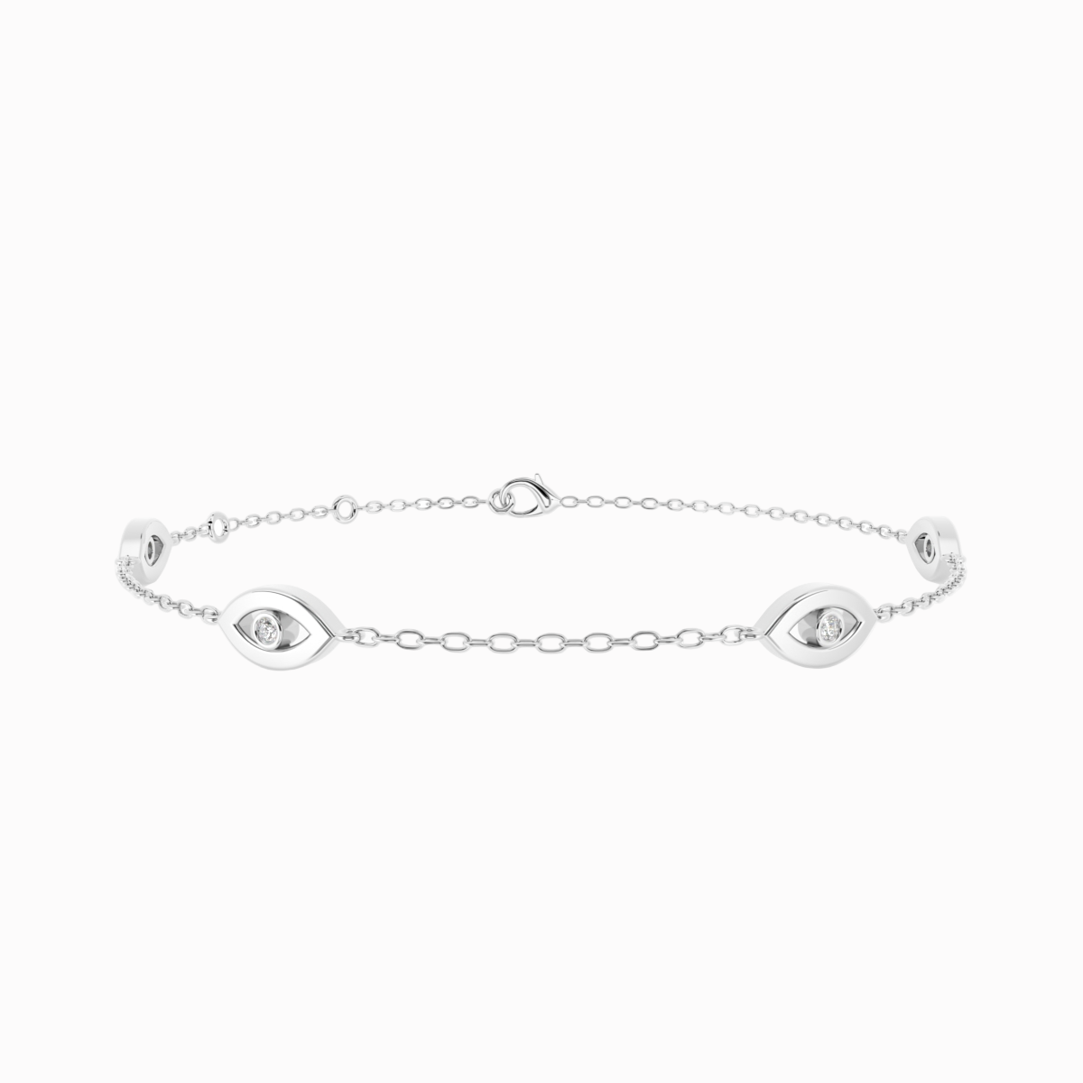 Evil Eye armbånd i 18 kt hvidguld med 0,04 ct brillantslebne diamanter – nærbillede